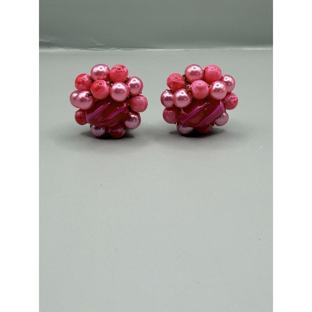 Vintage Japan Signed Gold Tone Cluster Pink Beaded Clip On Earrings